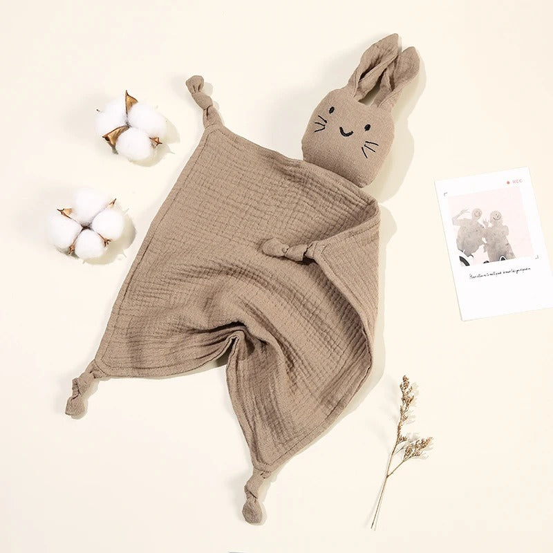 Doudou-plat-lapin-marron