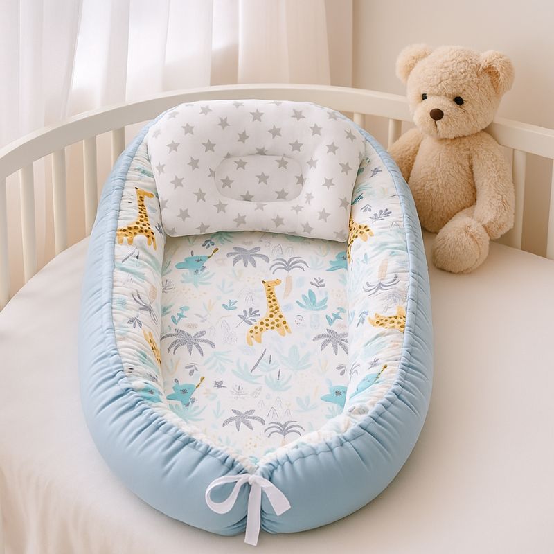 Cocon-bebe-Reducteur-Ajustable-bleu-elephant