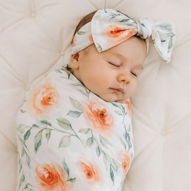 Couverture_d_emmaillotage_bebe_florale