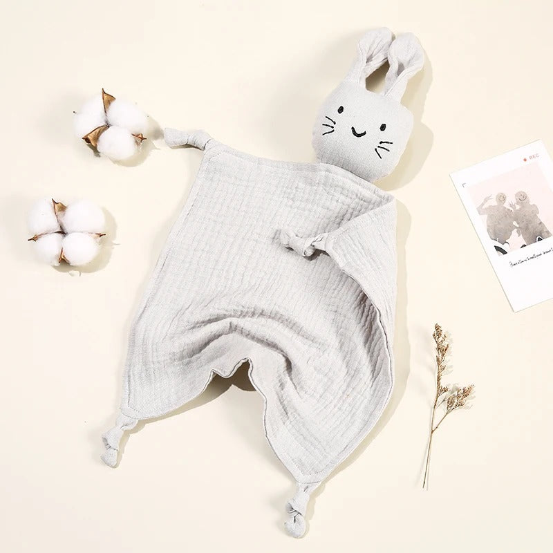 Doudou-plat-lapin-blanc