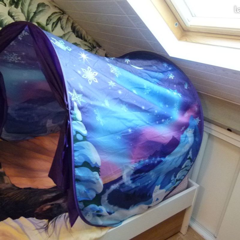 Tente-de-lit-imagination