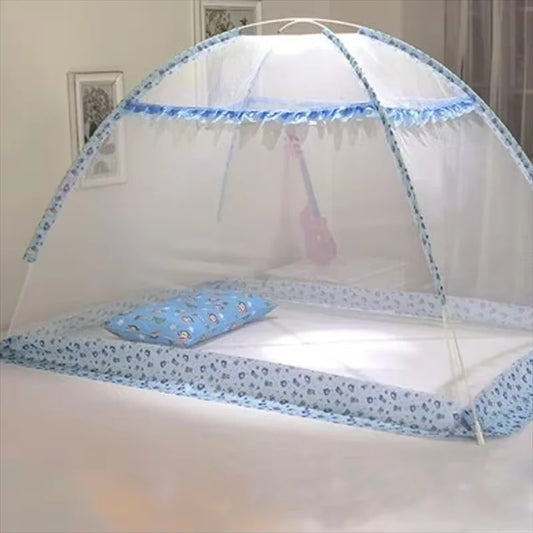 Tente-de-lit-mositqauire-bleu-bebe