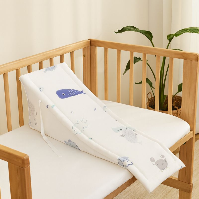 Tour-de-lit-cabane-baleine-bleu